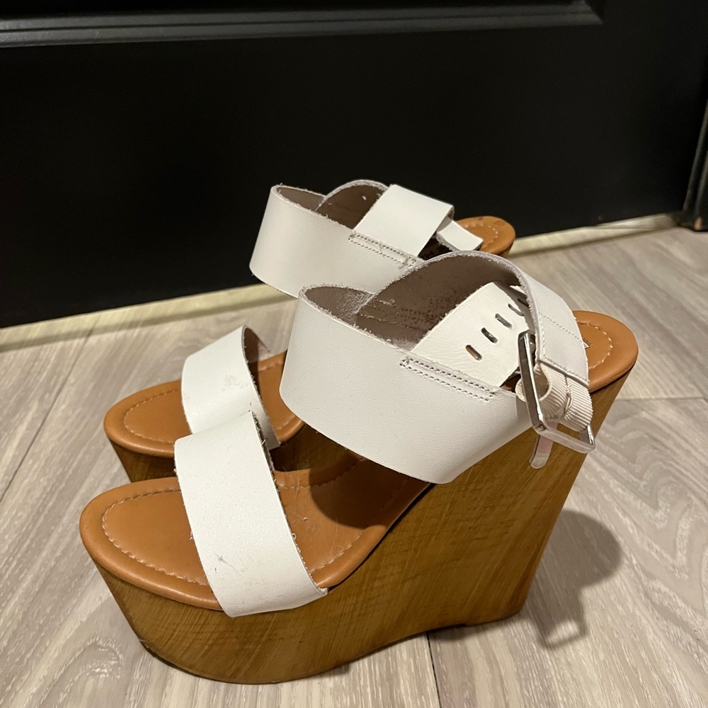 Steve Madden Platform 6” Wedge Heels White & Wood